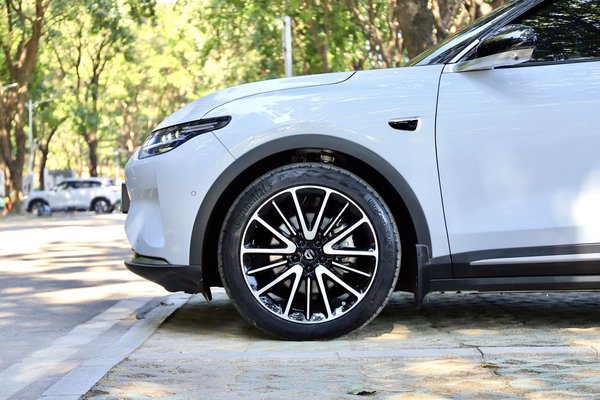 Leapmotor C11 2021, 16300 км, за 16371 USD