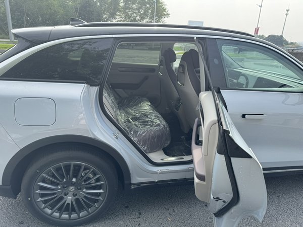 Leapmotor C11 2023, 100 км, за 17789 USD - фото 14