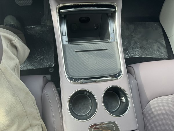 Leapmotor C11 2023, 100 км, за 17789 USD - фото 15