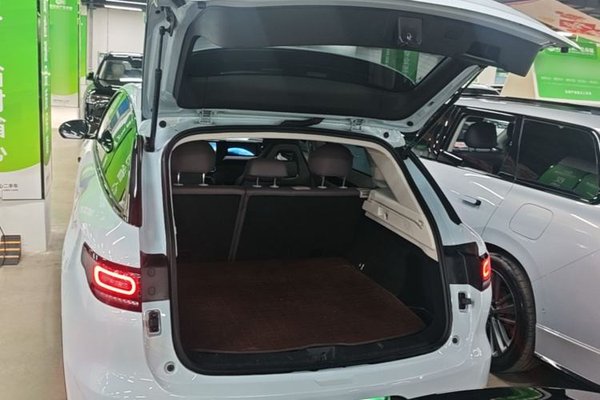 Leapmotor C11 2023, 32200 км, за 15351 USD