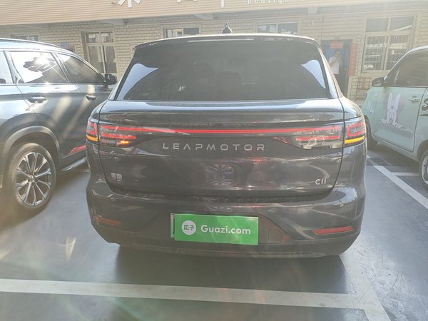 Leapmotor C11 2023, 42699 км, за 14679 USD