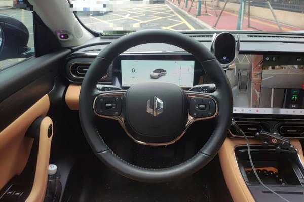 Leapmotor C11 2024, 18000 км, за 19116 USD - фото 9