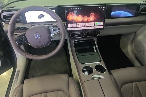 Leapmotor C11 2024, 26300 км, за 17352 USD - фото 12