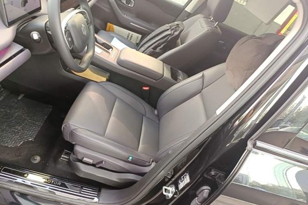 Leapmotor C16 2024, 17400 км, за 22972 USD - фото 16
