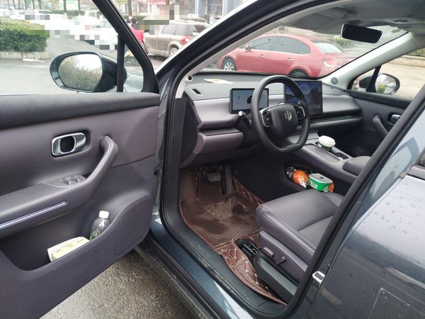 Leapmotor C16 2024, 6200 км, за 20779 USD - фото 17