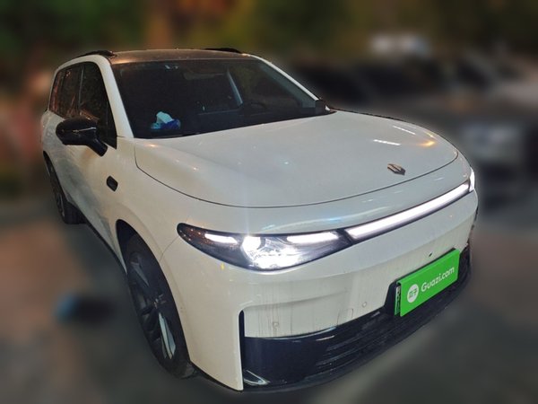 Leapmotor C16 2024, 4400 км, за 21122 USD