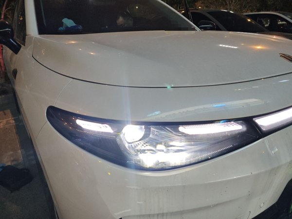 Leapmotor C16 2024, 4400 км, за 21122 USD - фото 6