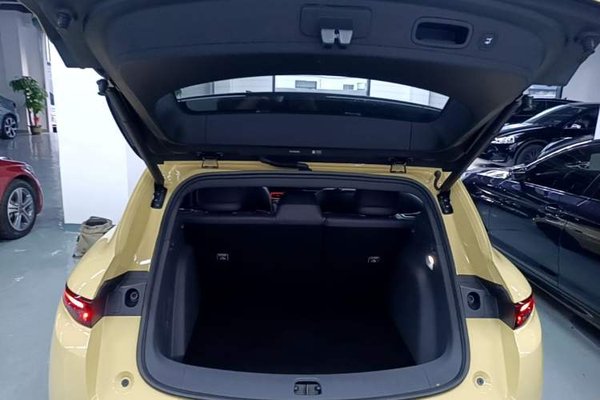 Leapmotor Lafa5 2026, 3700 км, за 16974 USD - фото 22
