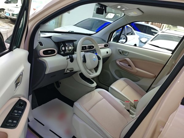 Leapmotor T03 2023, 25600 км, за 7837 USD - фото 19