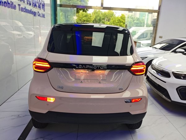Leapmotor T03 2023, 25600 км, за 7837 USD - фото 6