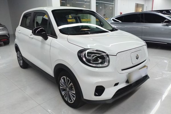 Leapmotor T03 2024, 15600 км, за 7944 USD