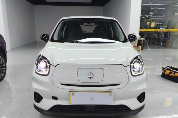 Leapmotor T03 2024, 15600 км, за 7944 USD