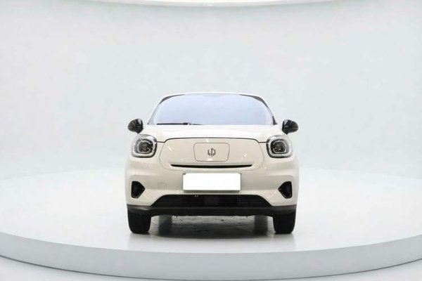 Leapmotor T03 2024, 4200 км, за 8768 USD