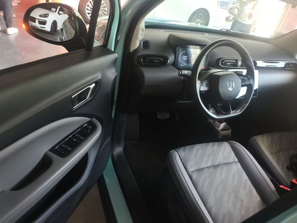 Leapmotor T03 2025, 4900 км, за 9586 USD - фото 19