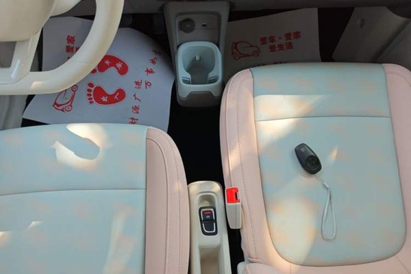 Leapmotor T03 2025, 12300 км, за 8739 USD