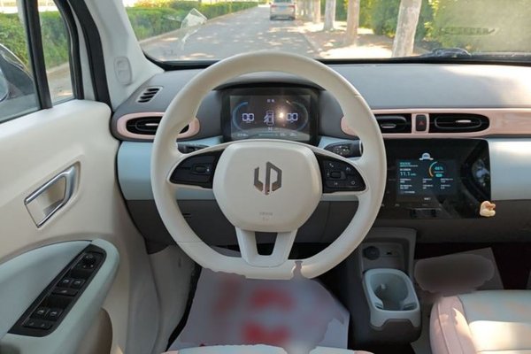 Leapmotor T03 2025, 12300 км, за 8739 USD - фото 25