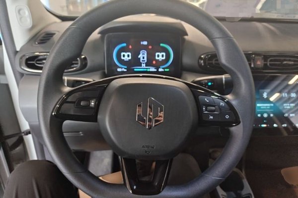 Leapmotor T03 2025, 16000 км, за 8705 USD - фото 13