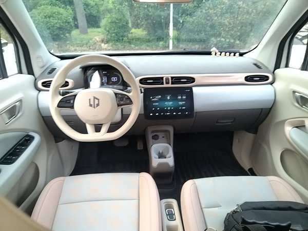 Leapmotor T03 2025, 7700 км, за 8173 USD - фото 18