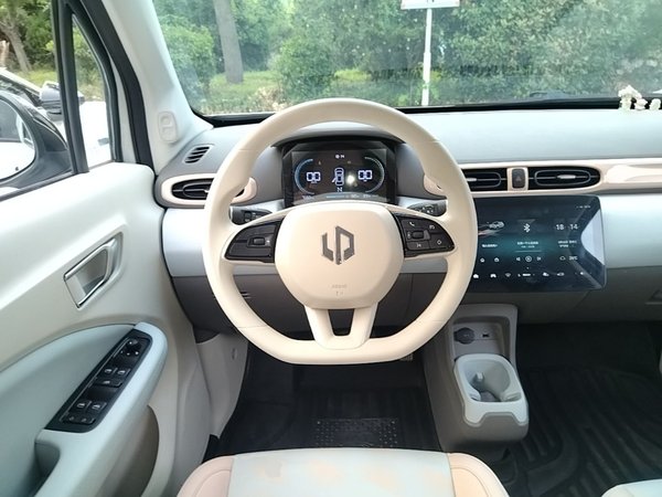 Leapmotor T03 2025, 7700 км, за 8173 USD - фото 19