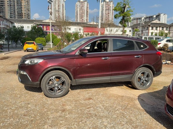 Leopard CS10 2015, 138900 км, за 4176 USD