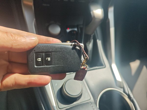 Lexus NX 2015, 147700 км, за 13676 USD - фото 9