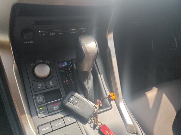 Lexus NX 2015, 147700 км, за 13676 USD - фото 15