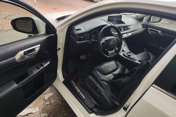 Lexus CT 2014, 102200 км, за 11399 USD - фото 19
