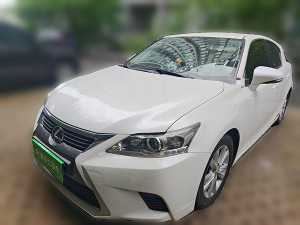 Lexus CT · 2014 год