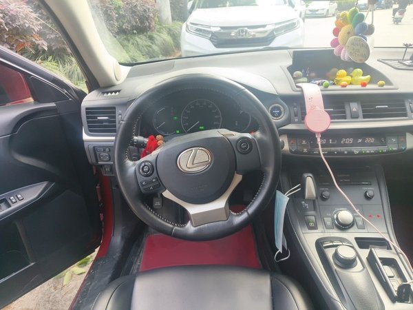 Lexus CT 2017, 68600 км, за 13910 USD - фото 7
