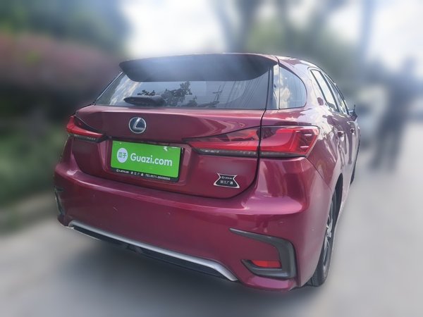 Lexus CT 2017, 68600 км, за 13910 USD