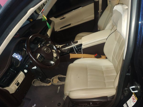 Lexus ES 2015, 77000 км, за 15806 USD - фото 16