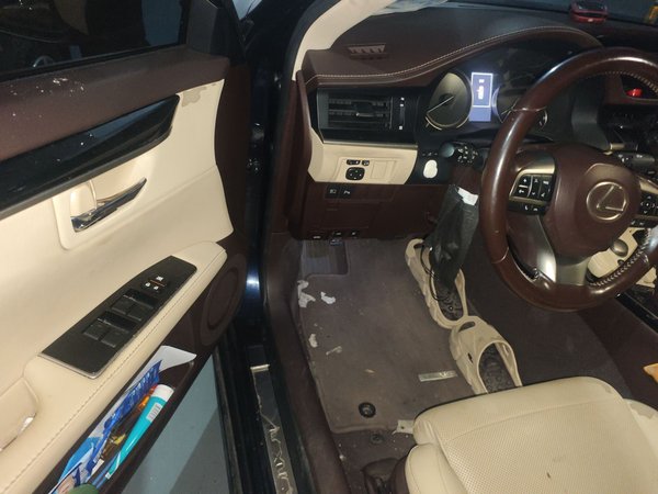 Lexus ES 2015, 77000 км, за 15806 USD - фото 17