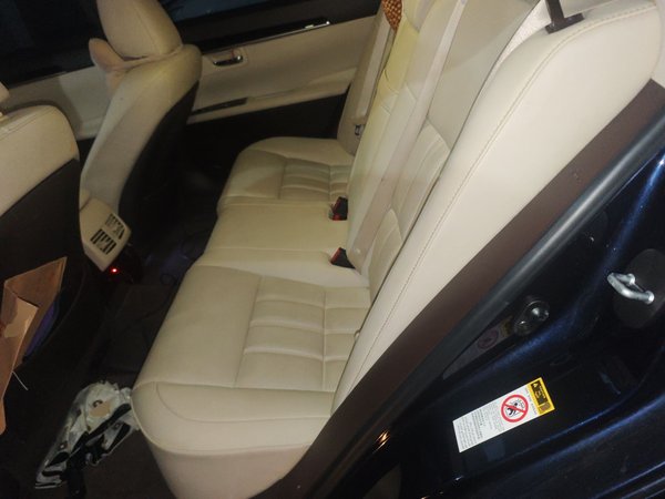 Lexus ES 2015, 77000 км, за 15806 USD - фото 18