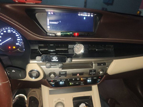 Lexus ES 2015, 77000 км, за 15806 USD - фото 14