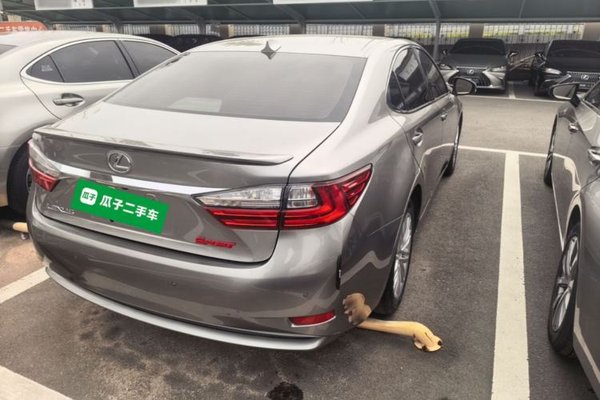 Lexus ES 2015, 112200 км, за 18160 USD - фото 6
