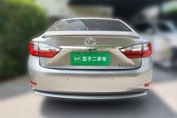 Lexus ES 2015, 101100 км, за 16712 USD - фото 7