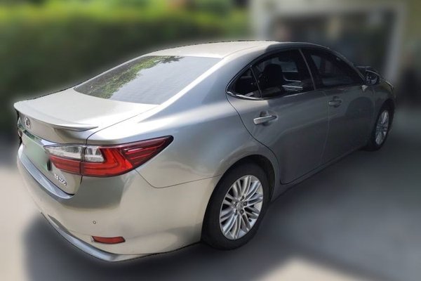 Lexus ES 2015, 101100 км, за 16712 USD - фото 8