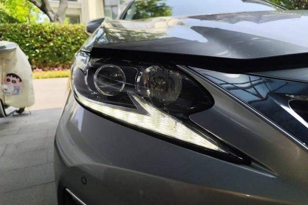Lexus ES 2015, 101100 км, за 16712 USD - фото 9