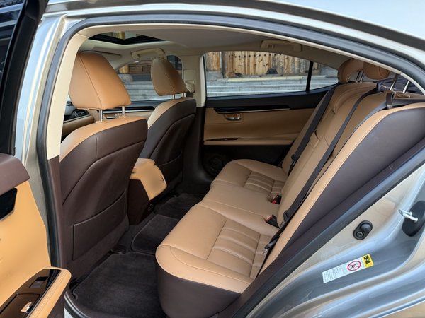 Lexus ES 2015, 126000 км, за 16017 USD - фото 19