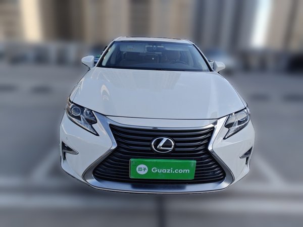 Lexus ES 2015, 194800 км, за 14910 USD