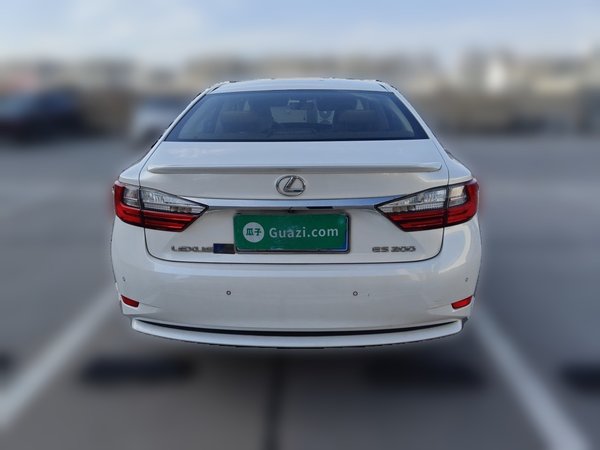 Lexus ES 2015, 194800 км, за 14910 USD