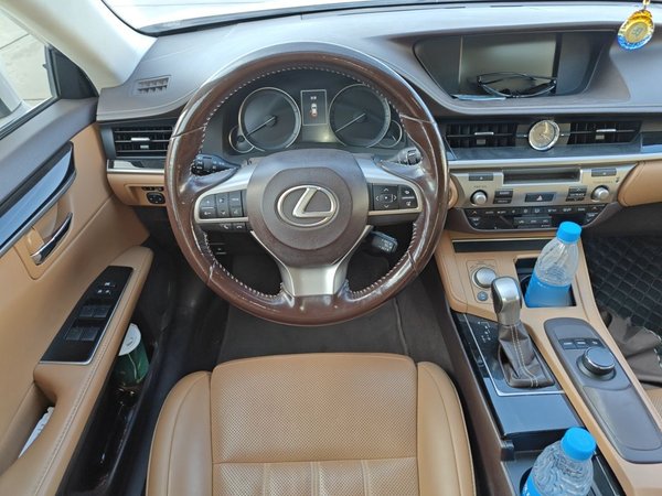 Lexus ES 2015, 194800 км, за 14910 USD - фото 9