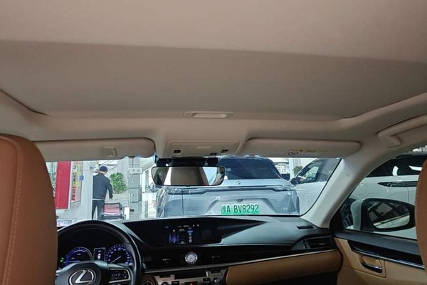 Lexus ES 2017, за 22972 USD - фото 22