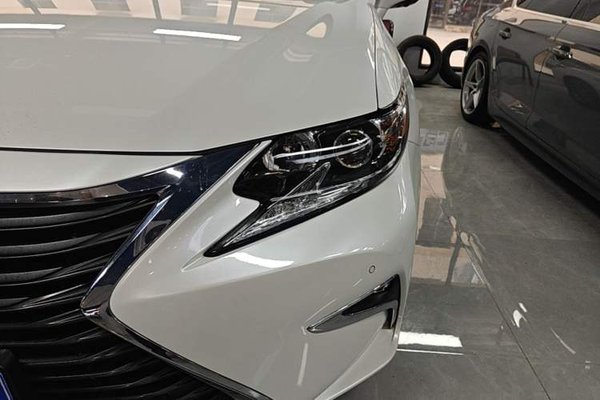 Lexus ES 2017, за 22972 USD - фото 10