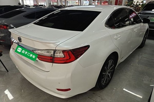 Lexus ES 2017, за 22972 USD - фото 7