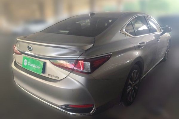 Lexus ES 2018, 188700 км, за 20772 USD - фото 6
