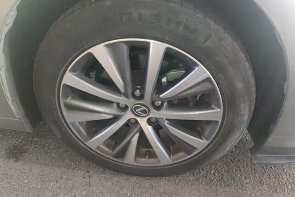 Lexus ES 2018, 188700 км, за 20772 USD - фото 8