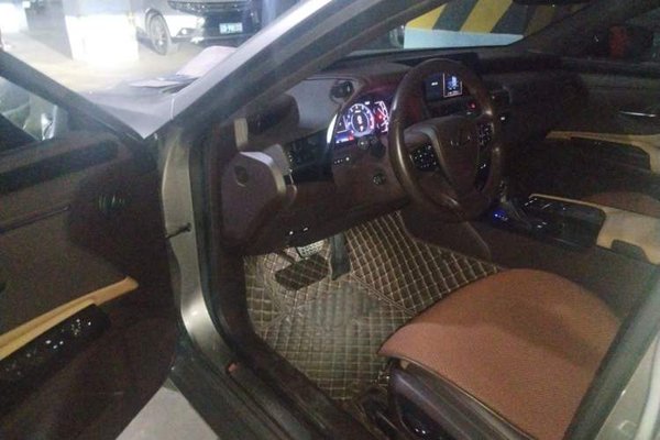 Lexus ES 2018, 17100 км, за 24097 USD - фото 13
