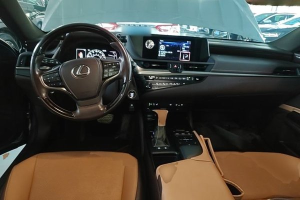 Lexus ES 2018, 94400 км, за 22924 USD - фото 12