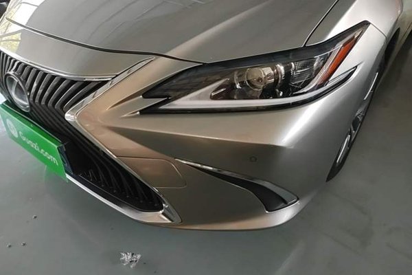 Lexus ES 2018, 94400 км, за 22924 USD - фото 8